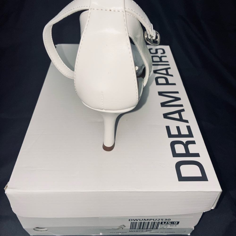 Dream Pairs Women's Elegant White Heels - Picture 5 of 8